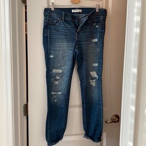 Abercrombie distressed jeans girlfriend style. Size 25 but fits more like 26